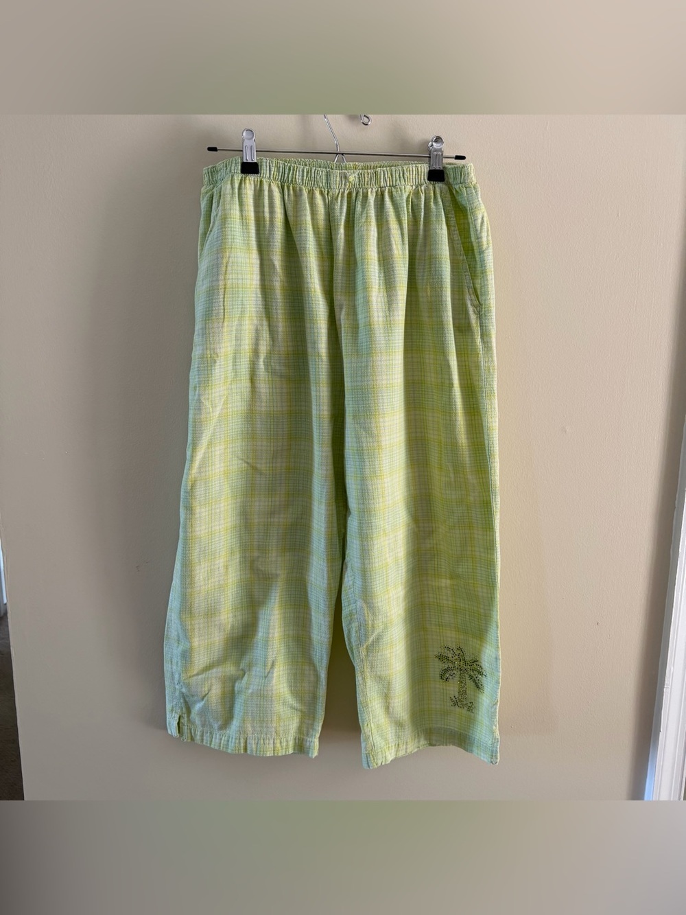 Jane Ashley Women XL Capri Pants Green Yellow Plaid Rhinestone Palm Tree Cotton